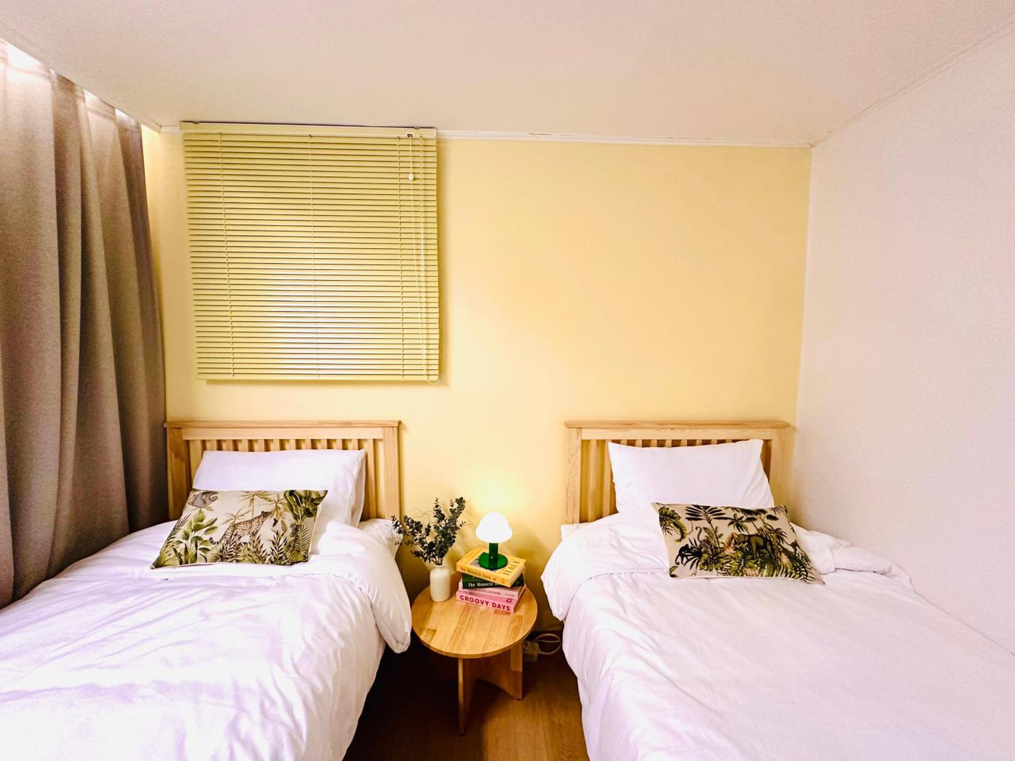 Apartment Yellow